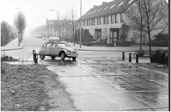 Veenderweg met zicht op Jonker Sloetlaan 1983