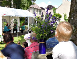 Tuinconcert van blaaskwintet Pentamuse in
                          Voortuin Bennekom 27 juni 2015